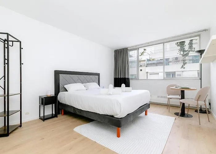 Pour Sejour Parisien Dans Le 15e Párizs